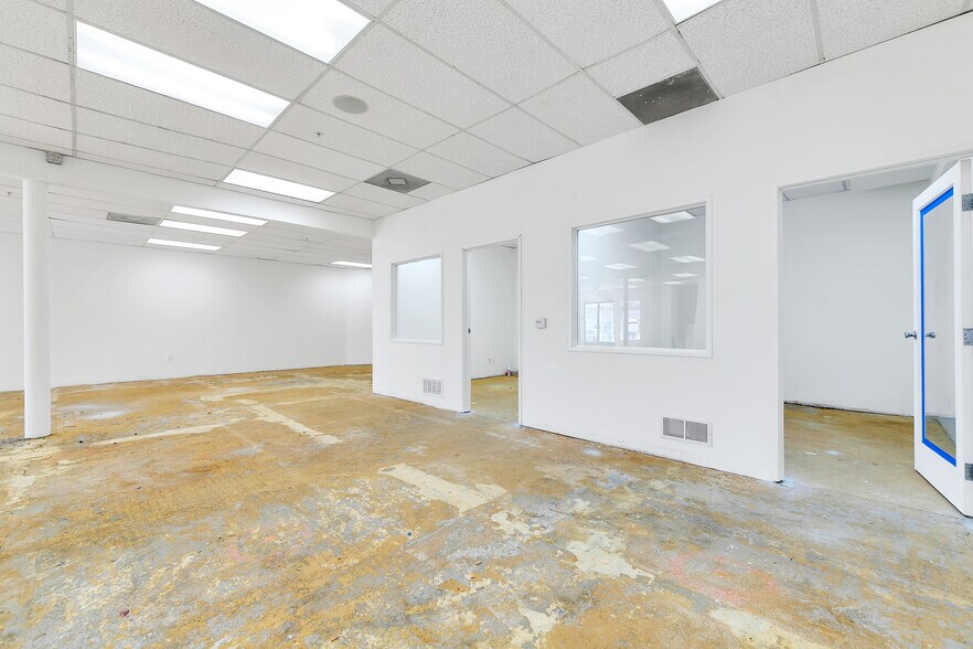 More Photos Of 2585 Cochran St, Simi Valley Unknown For Sale