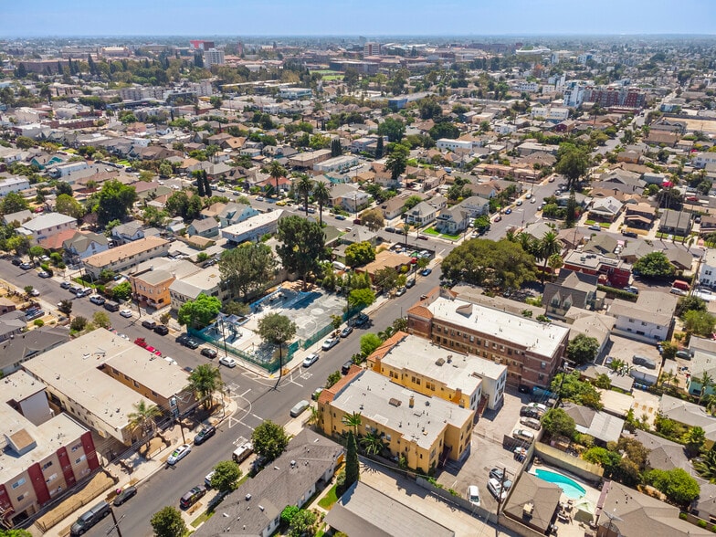 More Photos Of 2717 S Budlong Ave, Los Angeles Apartments For Sale