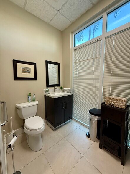 More Photos Of 8501 SW 124th Ave, Miami Medical For Sale