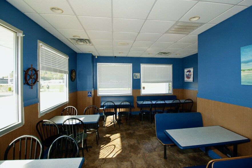 More Photos Of 688 Taylorsville Rd, Taylorsville Freestanding For Sale