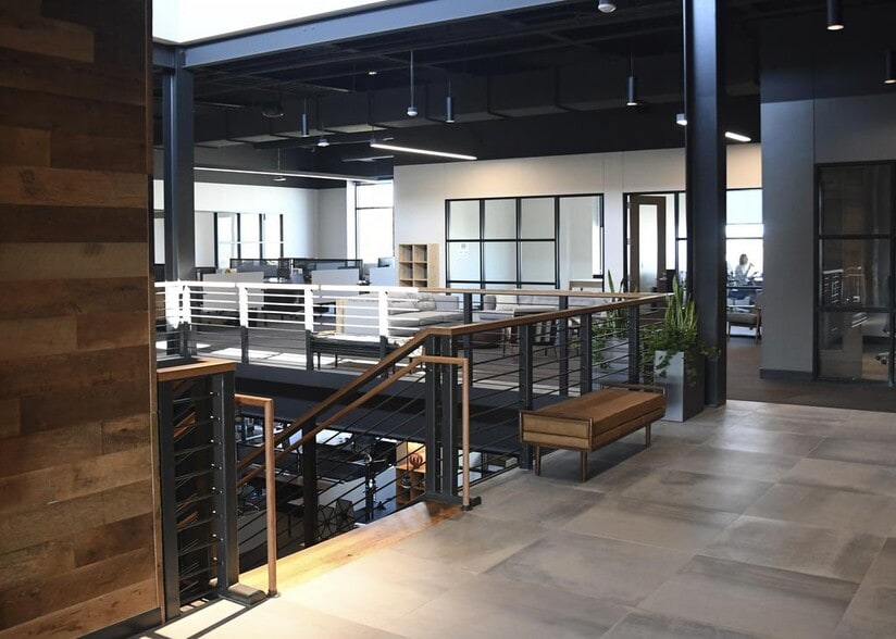 More Photos Of 300 E Davis St, McKinney Coworking Space