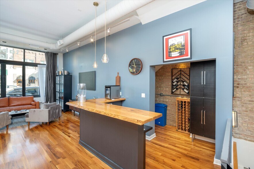 More Photos Of 7322 Madison Ave, Forest Park Storefront Retail Residential For Sale