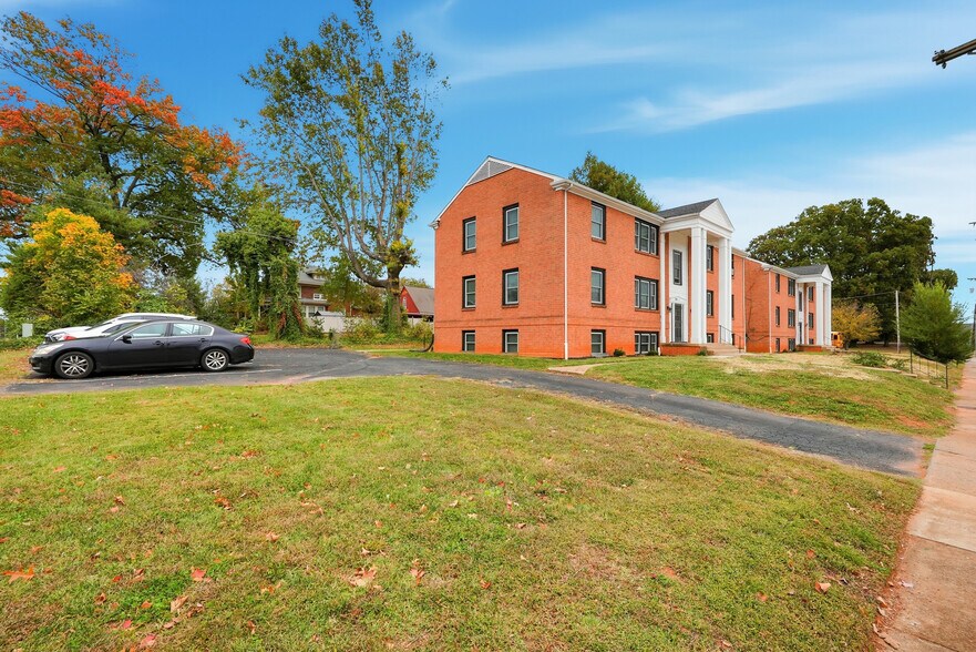 More Photos Of 1200 Liggates Rd, Lynchburg Apartments For Sale