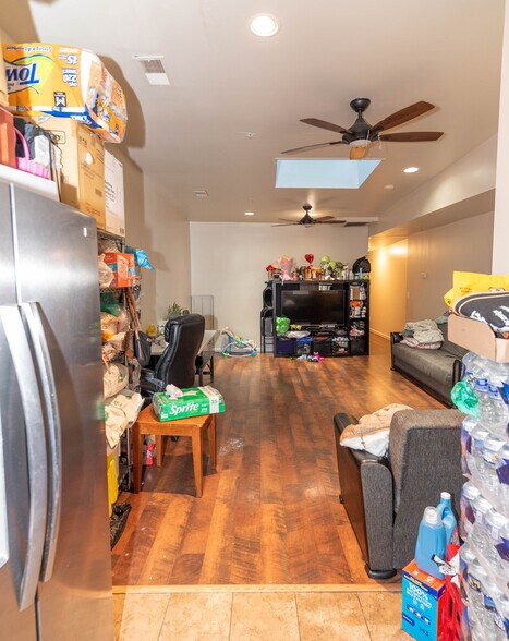 More Photos Of 316 S Broadway, Baltimore Storefront Retail Residential For Sale