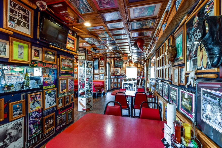 More Photos Of 10267 US Highway 14, Mazomanie Sports And Entertainment For Sale