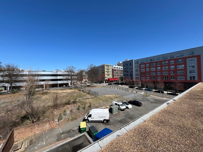 Primary Photo Of 2726 Merrilee Dr, Fairfax Land For Lease