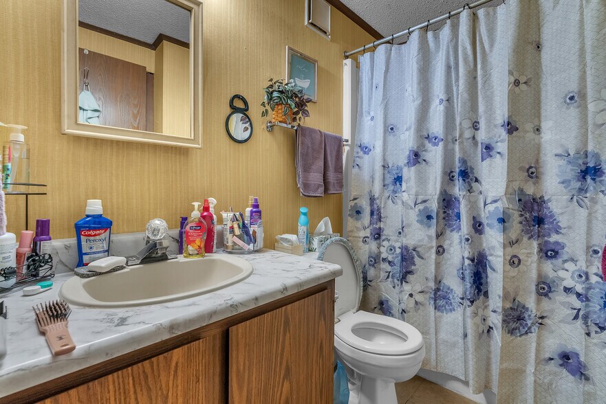 More Photos Of 3033 S P St, Elwood Apartments For Sale