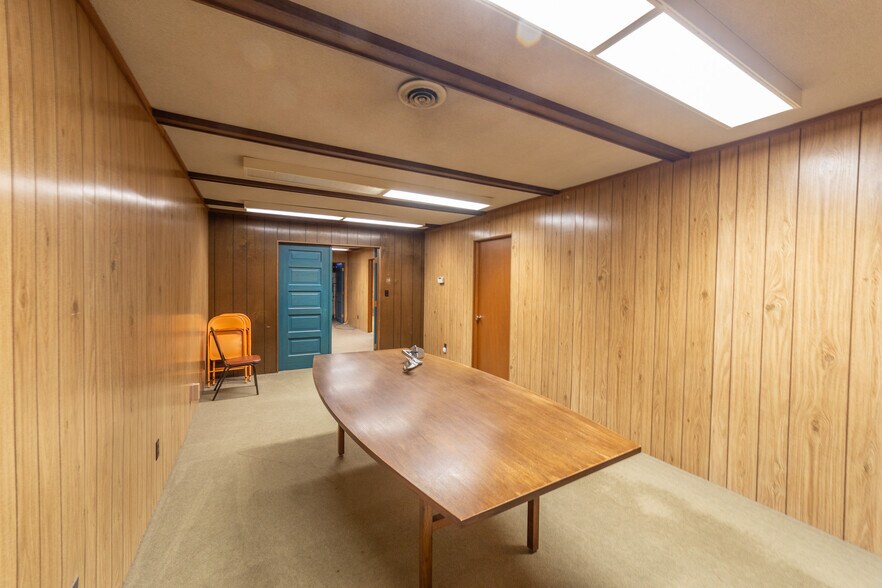 More Photos Of 605 Scott St, Wausau Office For Sale