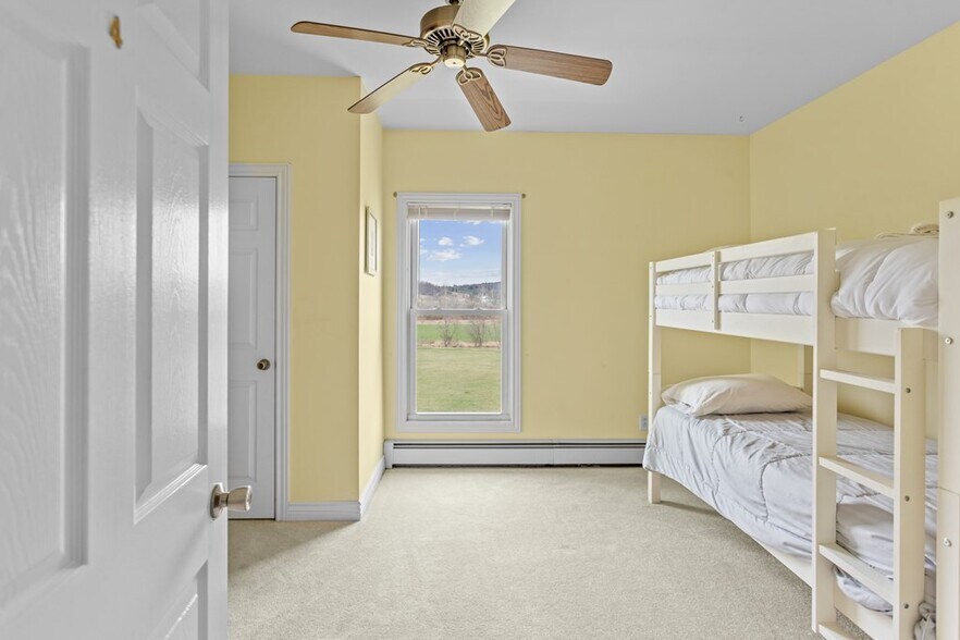 More Photos Of 211 Hanks Rd, Troy Hospitality For Sale