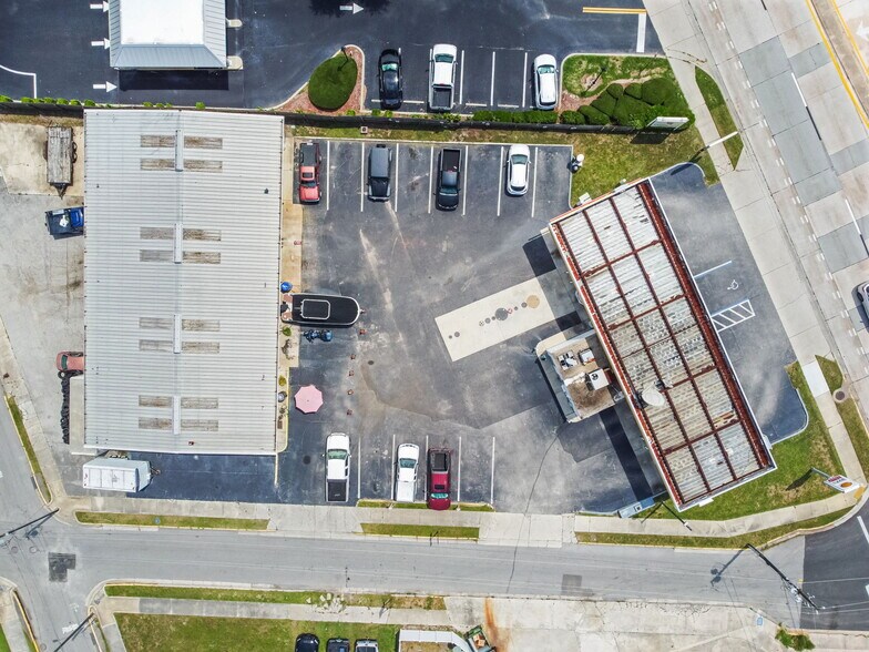 More Photos Of 2350 N Ponce De Leon Blvd, Saint Augustine Service Station For Sale