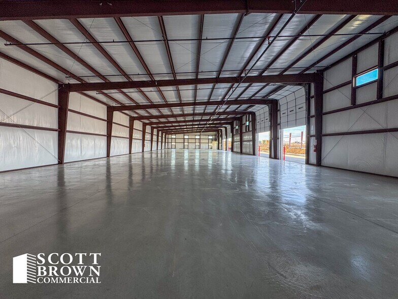 More Photos Of 8137 Florance Rd, Justin Industrial For Lease
