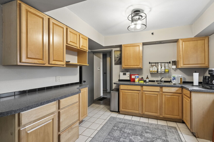 More Photos Of 17641 SE Stark St, Portland Storefront Retail Office For Sale