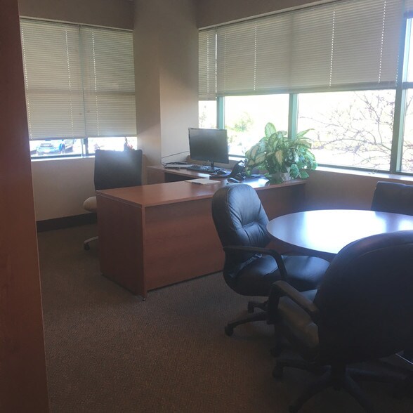 More Photos Of 1 Chelsea St, New London Office For Lease