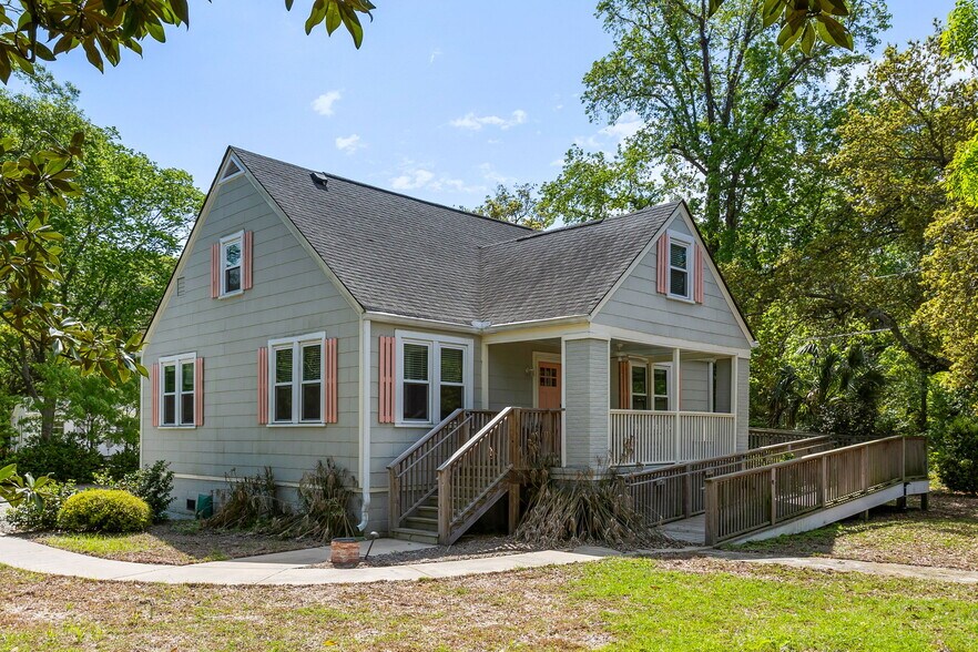 Primary Photo Of 1536 Folly Rd, Charleston Medical For Lease
