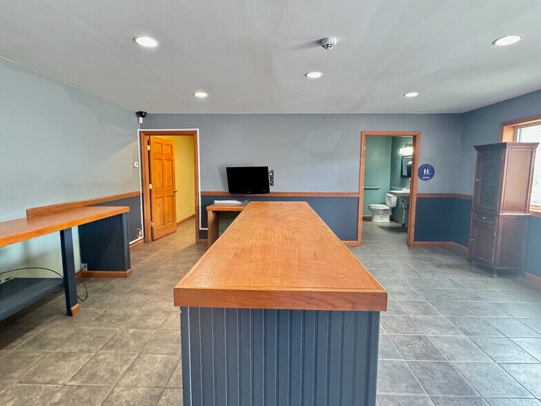 More Photos Of 7 Canaan Rd, Waymart Auto Repair For Sale