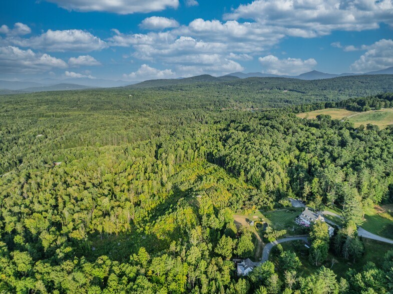 More Photos Of 80 Guider Ln, Bethlehem Hotel For Sale