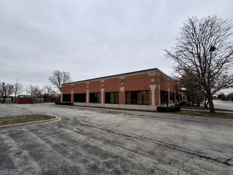More Photos Of 18401 Maple Creek Dr, Tinley Park Medical For Lease
