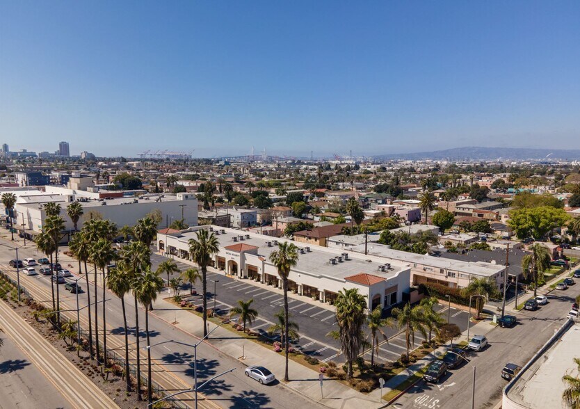 More Photos Of 2005 Long Beach Blvd, Long Beach Office For Sale