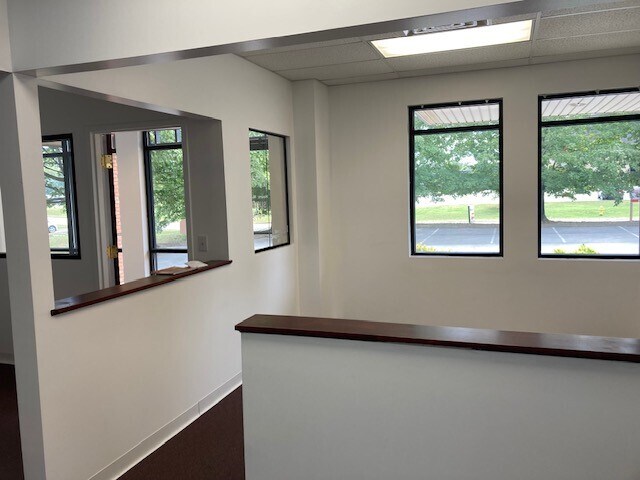 More Photos Of 6111 Heritage Park Dr, Chattanooga Office For Lease