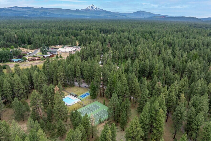 More Photos Of 13375 SW Forest Service Rd, Camp Sherman Hotel For Sale