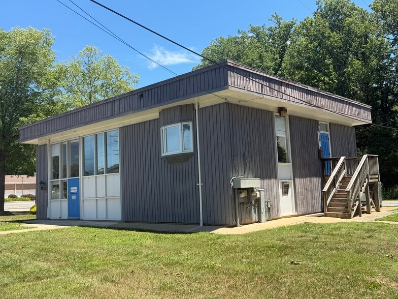Primary Photo Of 2981 Solomons Island Rd, Edgewater Office For Sale