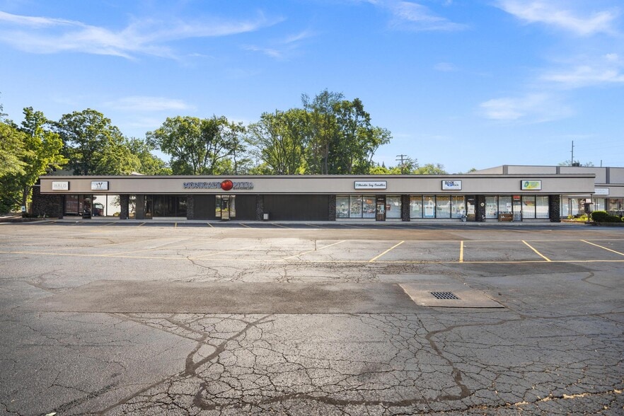 More Photos Of 4408 N Knoxville Ave, Peoria Unknown For Lease