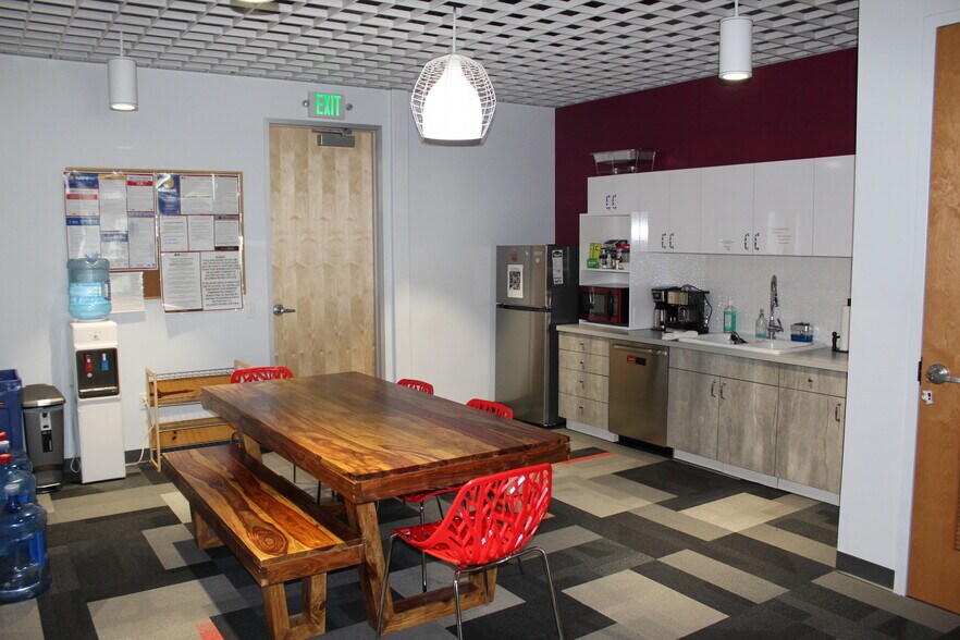 More Photos Of 2995 Wilderness Pl, Boulder Office For Lease