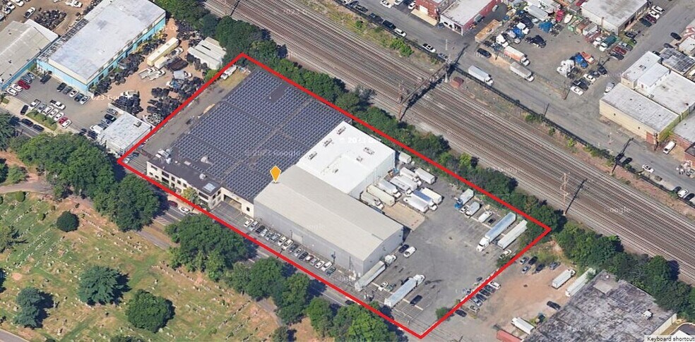 Primary Photo Of 601 E Linden Ave, Linden Distribution For Lease
