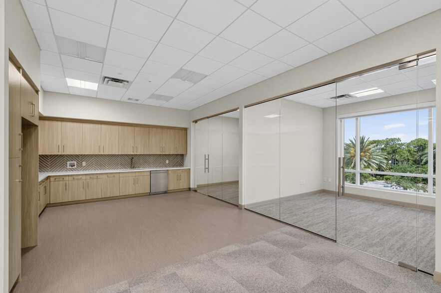 More Photos Of 6600 N Military Trl, Boca Raton Unknown For Lease