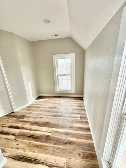 More Photos Of 324 E Bijou St, Colorado Springs Apartments For Sale