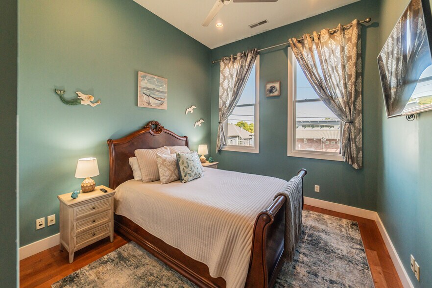 More Photos Of 333 N 9th St, Paducah Storefront Retail Residential For Sale