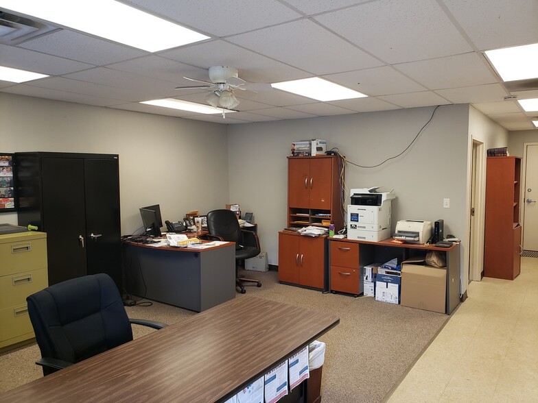 More Photos Of 1311 Cox St, Baltimore Warehouse For Sale