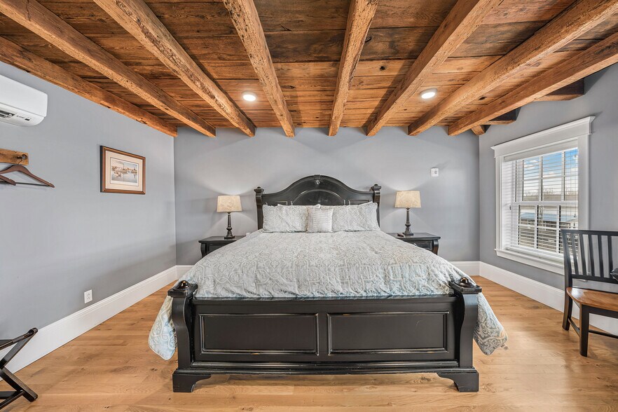 More Photos Of 208-210 Wharf St, Hermann Hospitality For Sale