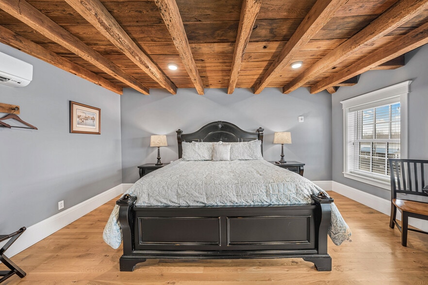 More Photos Of 208-210 Wharf St, Hermann Hospitality For Sale