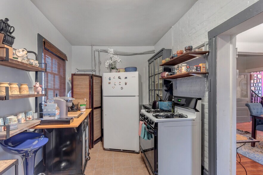 More Photos Of 834 Monticello Rd, Charlottesville Storefront Retail Residential For Sale