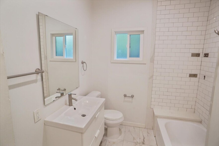 More Photos Of 140 S Avenue 58, Los Angeles Apartments For Sale