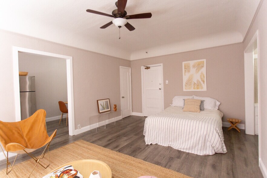 More Photos Of 118 N Westmoreland Ave, Los Angeles Apartments For Sale