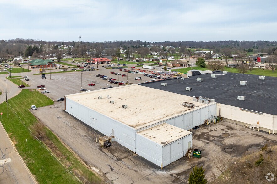 More Photos Of 2772 Maysville Pike, Zanesville Storefront For Lease