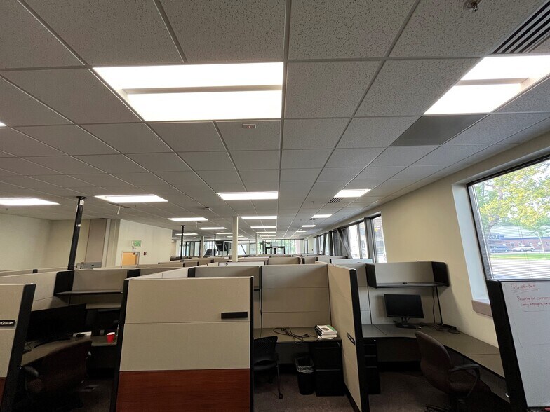 More Photos Of 33 S Main St, Kaysville Bank For Lease