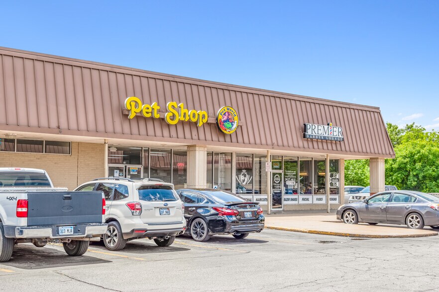 More Photos Of 601 N West St, Wichita Storefront For Lease