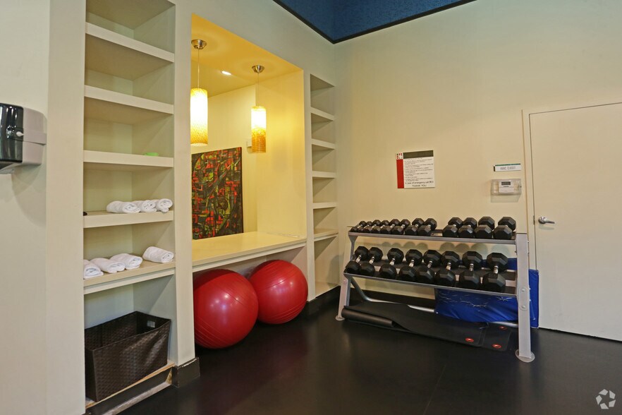 More Photos Of 744 Brick Row, Richardson Apartments For Lease