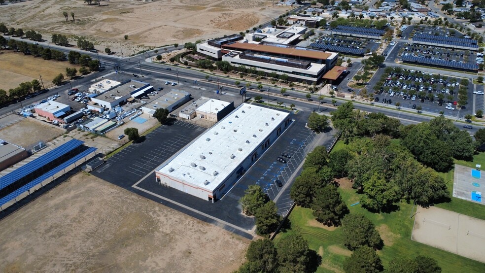 More Photos Of 340 E Avenue I, Lancaster Medical For Lease