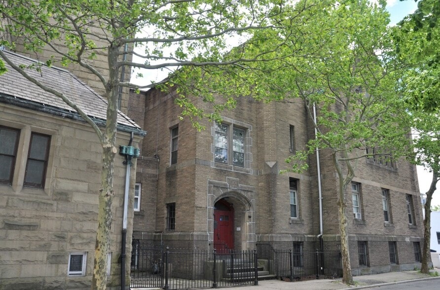 More Photos Of 1860 Westminster St, Providence Religious Facility For Lease