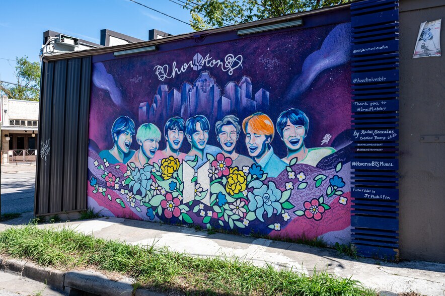 More Photos Of , Houston Multifamily For Sale