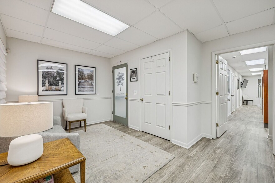 More Photos Of 159-167 Belle Forest Cir, Nashville Office For Lease