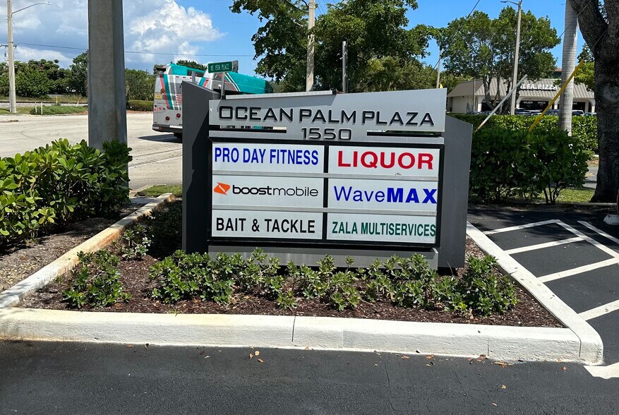 Primary Photo Of 1550 N Federal Hwy, Boynton Beach General Retail For Lease
