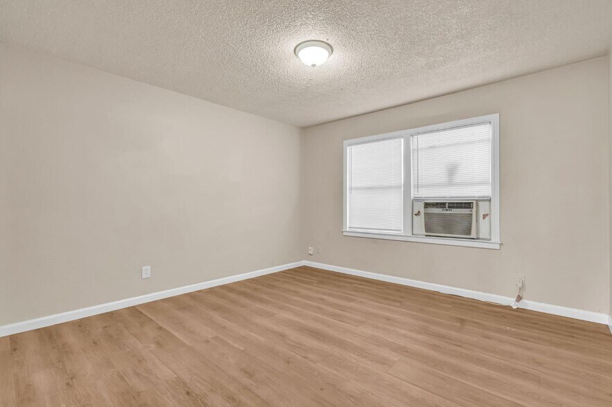 More Photos Of 1146 N Monroe St, Stockton Apartments For Sale