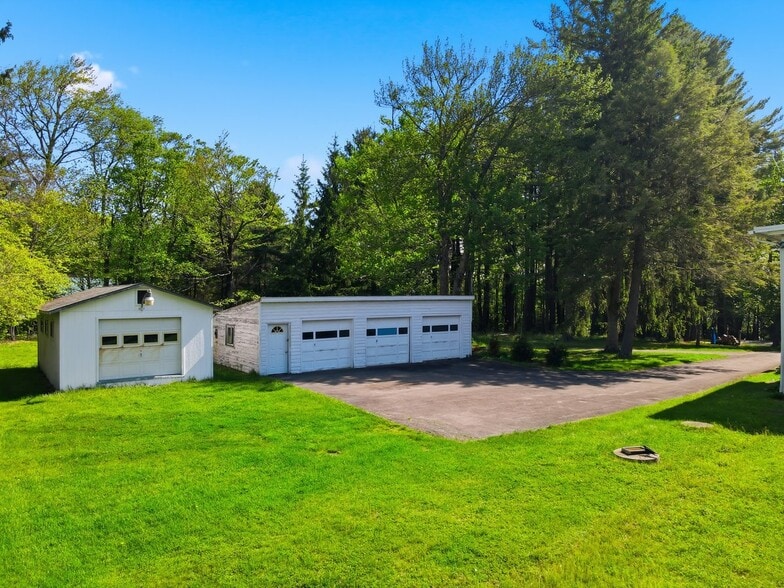 More Photos Of 1015 PA-390, Greentown Specialty For Sale