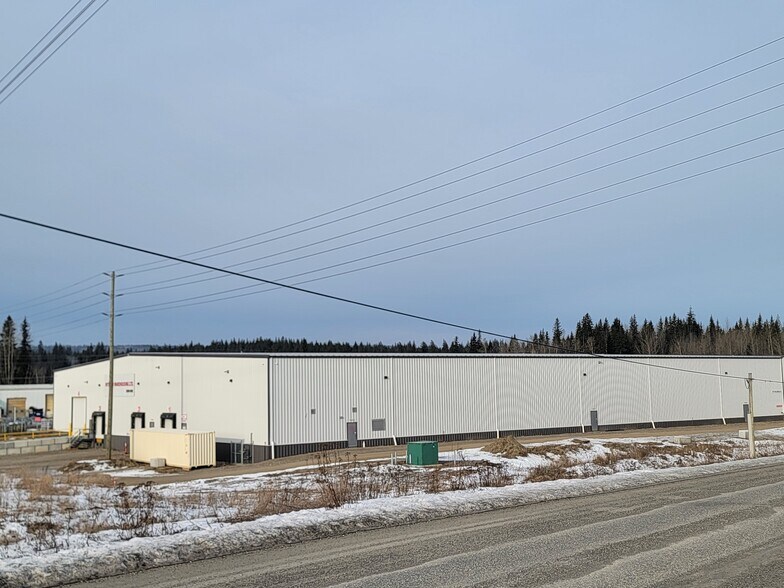 More Photos Of 8875 Willow Cale Rd, Prince George Distribution For Lease