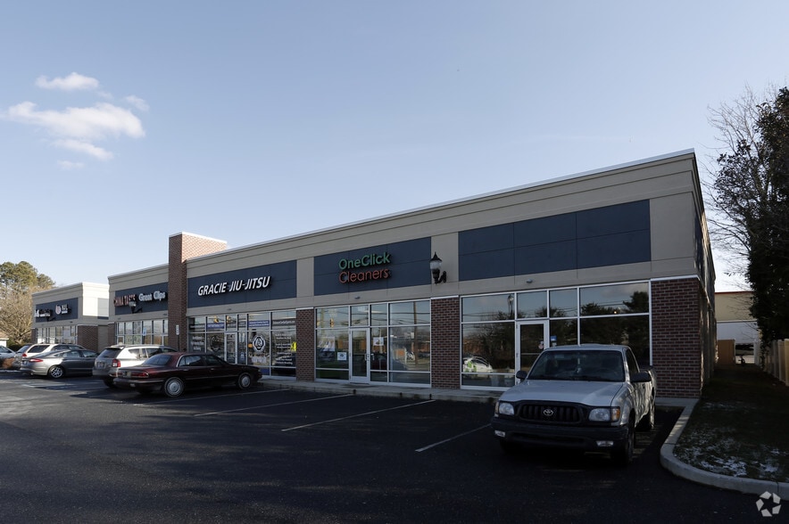 More Photos Of 121-129 N Main St, Camden Storefront Retail Office For Lease